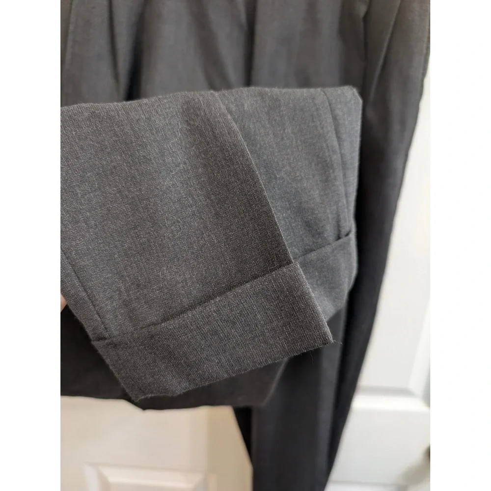 Versini Pleated Dress Pants Mens Charcoal Gray‎ 100% Wool Cuffed - Size 31